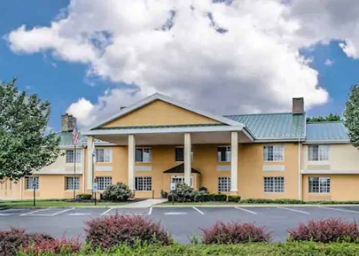 Baymont By Wyndham Harrisburg
